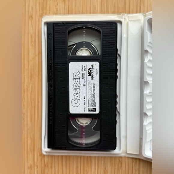 Casper VHS - Picture 3 of 3